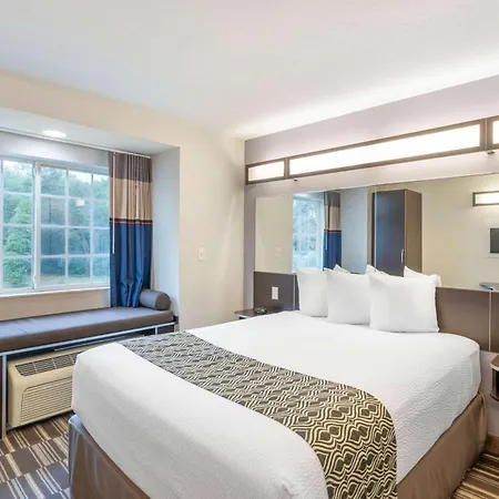 Microtel Inn & Suites By Wyndham Brooksville Ridge Manor Extérieur photo