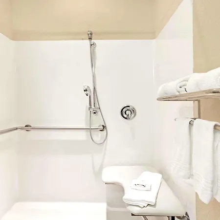 Microtel Inn & Suites By Wyndham Brooksville Ridge Manor Extérieur photo